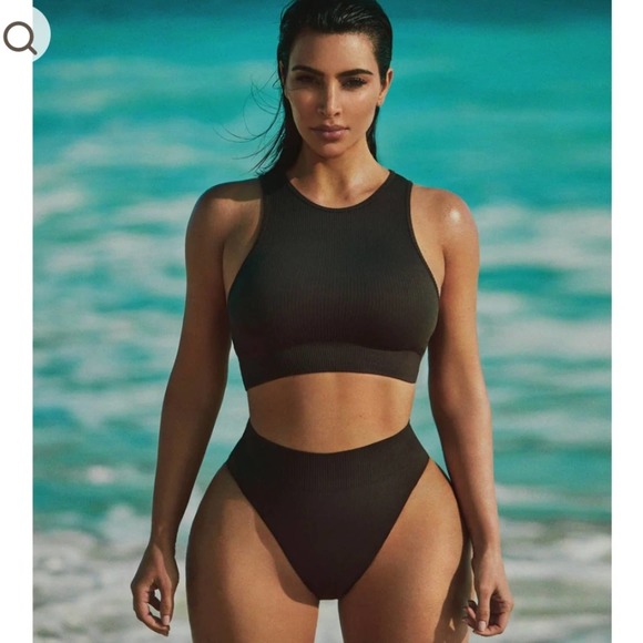 NWT SKIMS High Neck Bra - Soot XXS/XS - Picture 2 of 8